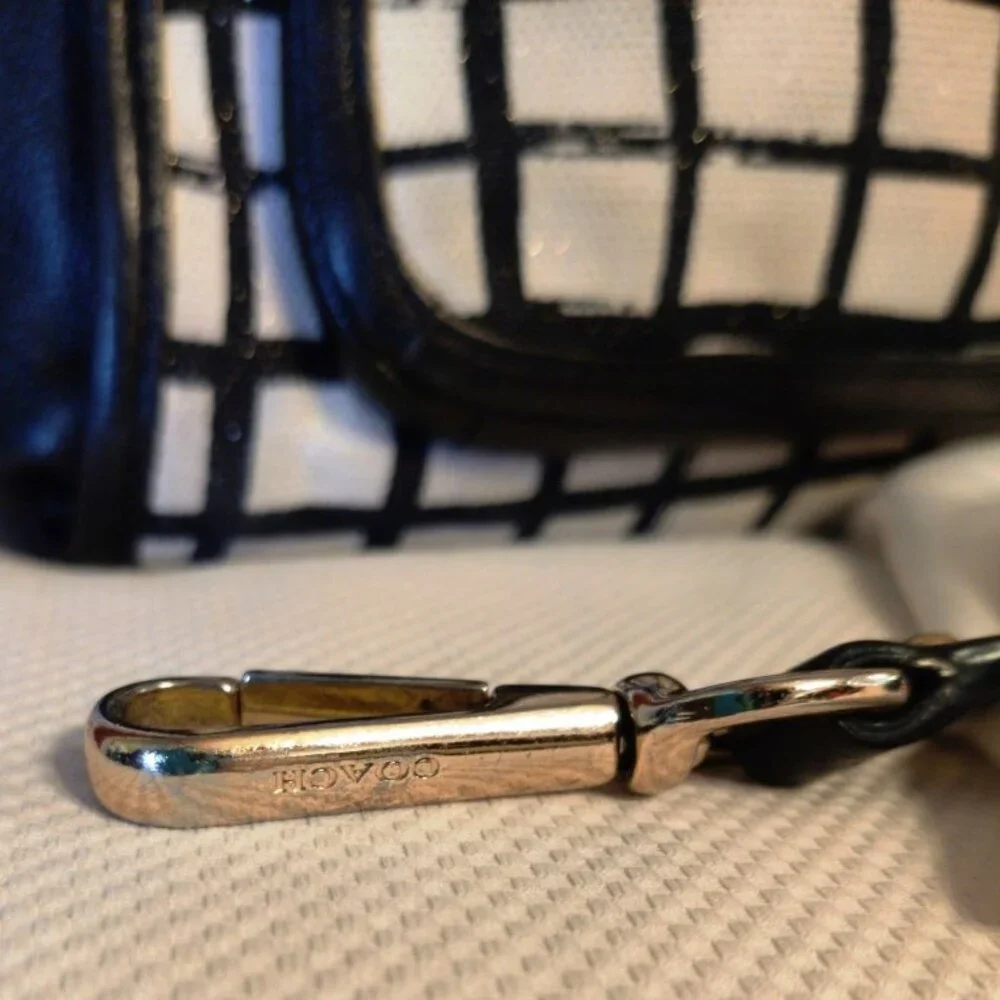 Coach Madison Sadie Top Handle or Crossbody in Black/Cream EUC + NWT Gold Chain - Picture 3 of 16